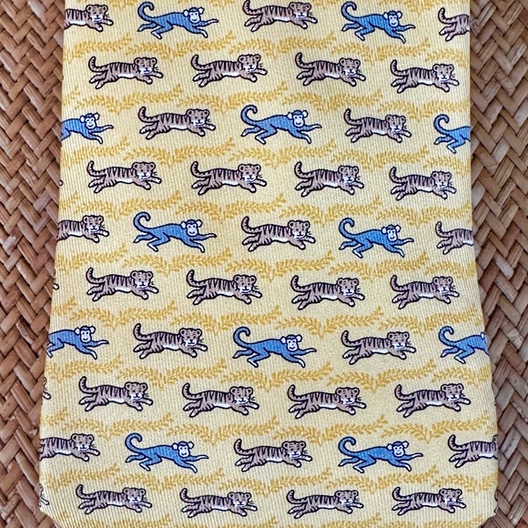 Hermes Men’s Yellow and Blue Monkey and Cat Patterned Neck Tie - Picture 2 of 5